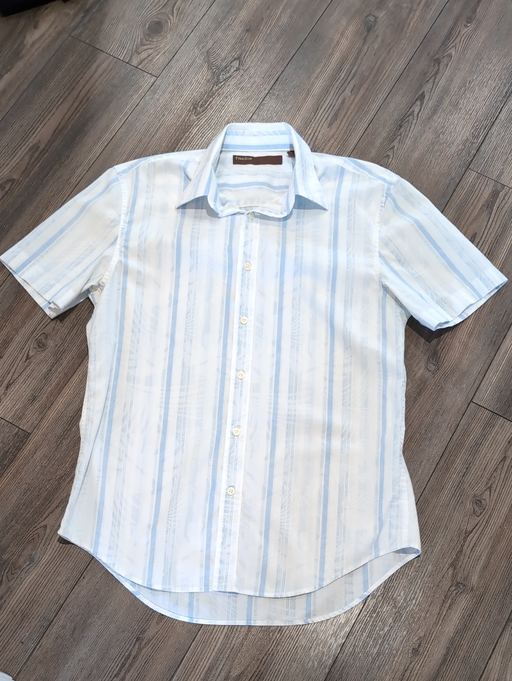 Perry Ellis Pale Blue & White Striped Short-Sleeve Button-Down Shirt Medium